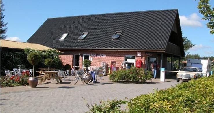 Vikaer Strand Camping & Cottages Diernæs Exterior foto